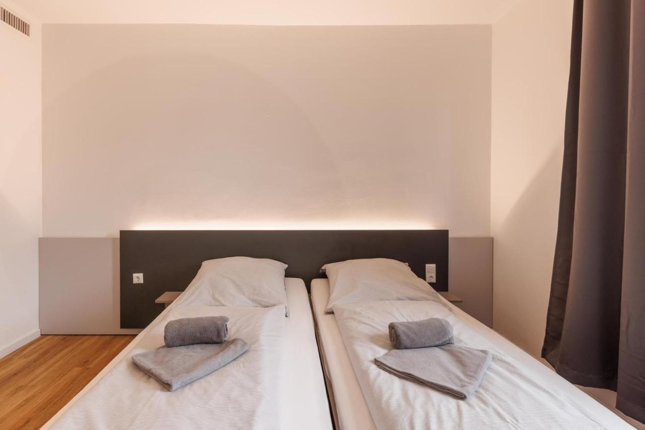 Glueck Auf Appartements Dueppelstrasse Oberhausen  Exterior foto